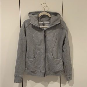 Lululemon sweatshirt